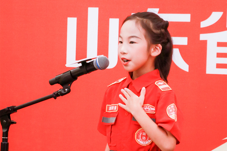 济宁新声代口才-第11届曹灿杯青少年朗诵展演山东省总展示在泉城济南欧乐堡坤河国际酒店璀璨上演，济宁新声代口才学员荣获朗诵精英奖成功晋级国赛-