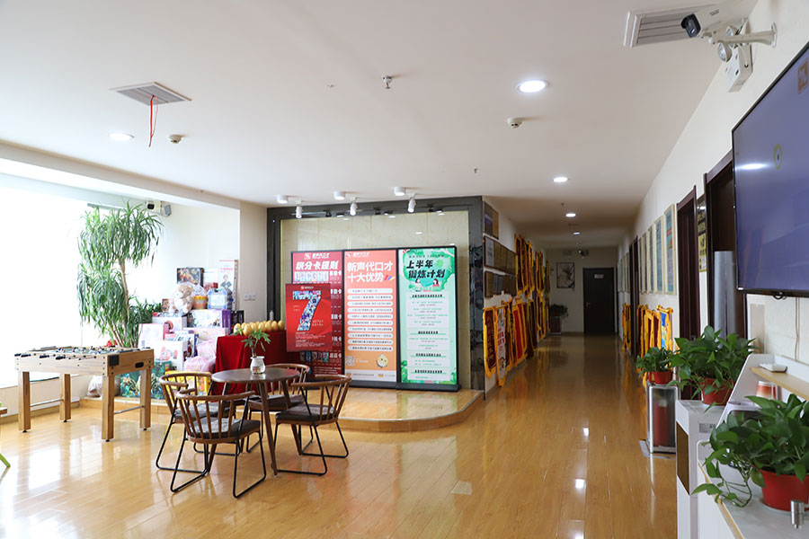 济宁新声代口才前台大厅